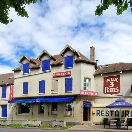 Hotel Aux Trois Rois Pont-Sur-Yonne Zewnętrze zdjęcie